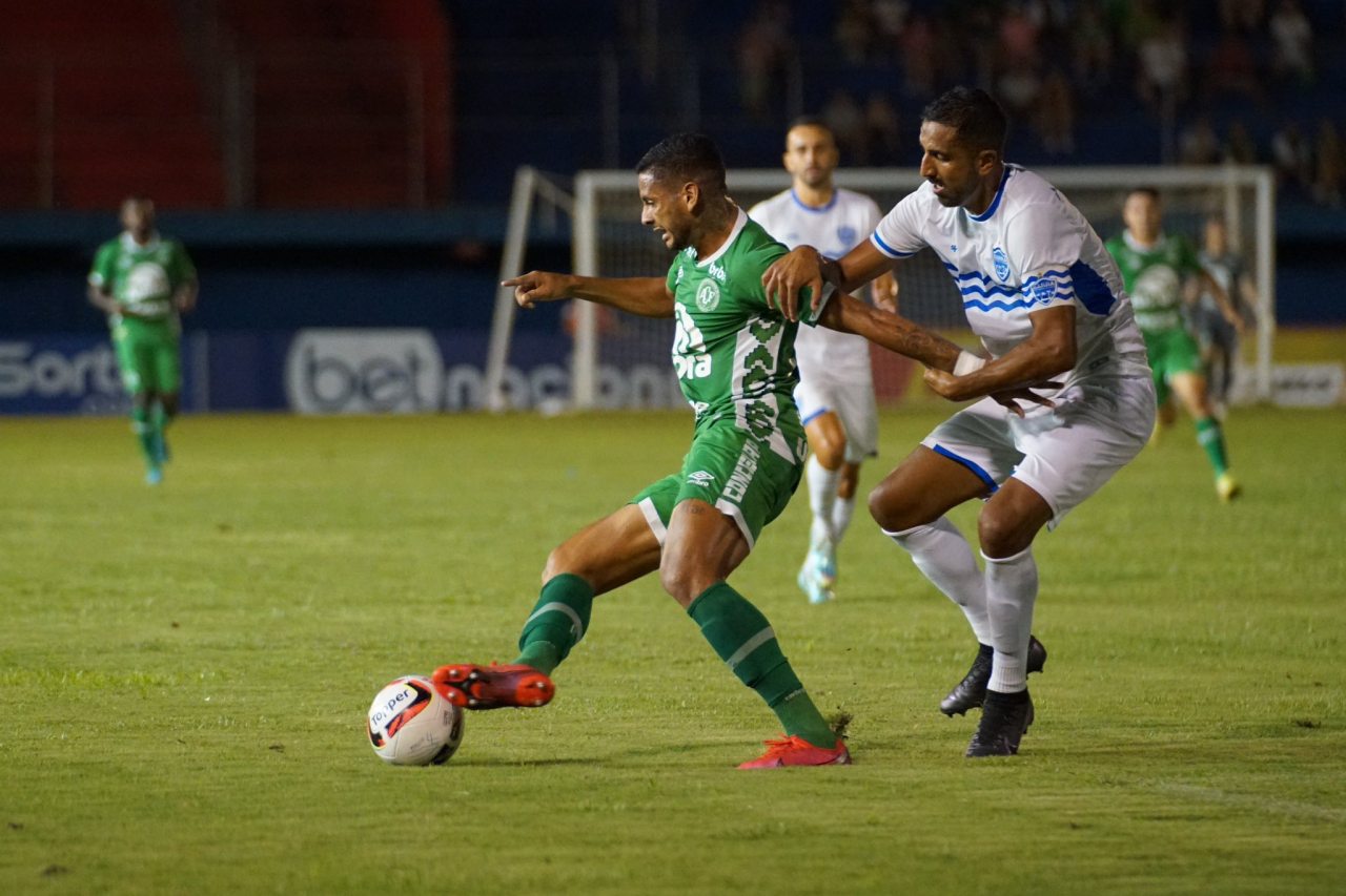 Chapecoense perde para o Barra em Itajaí e se complica no mata mata