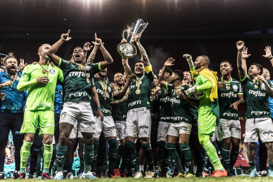 Palmeiras vence o Flamengo e conquista a Supercopa do Brasil 2023