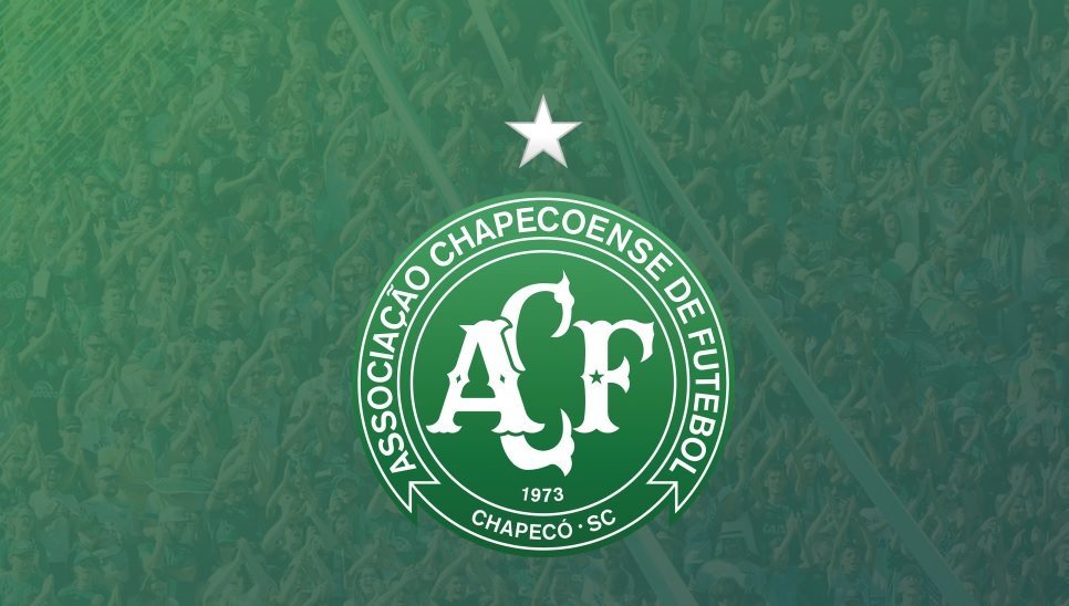 Chapecoense não consegue viajar ao Recife e jogo contra o Sport pode ser  adiado - Folha PE