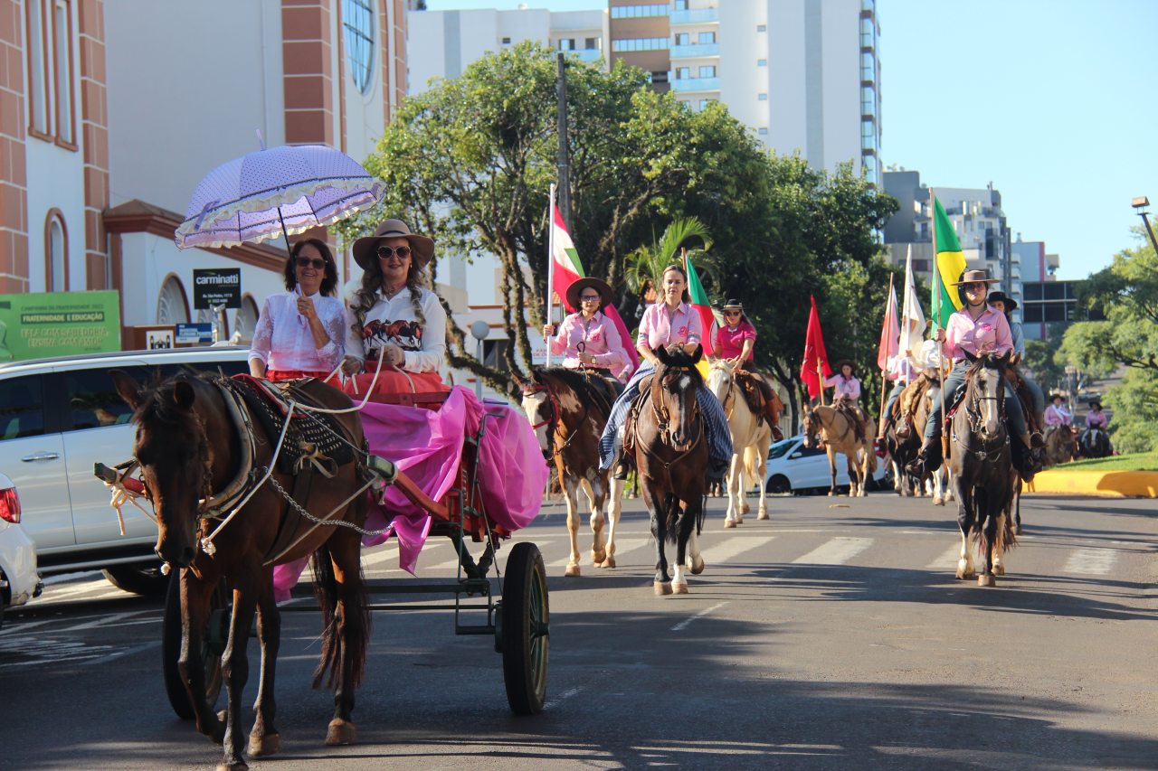 Cavalgada Perfumada! Evento tradicionalista une mulheres